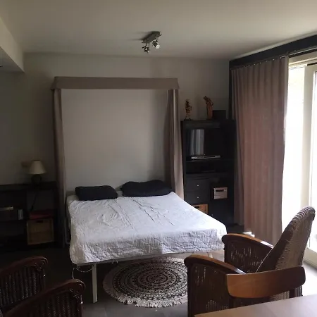 Apartment Met Zonnige Tuin *