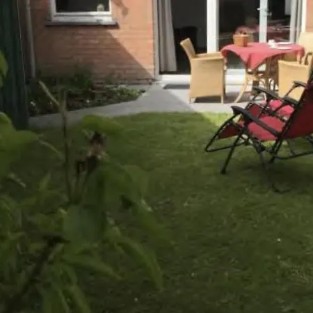 Met Zonnige Tuin Appartement *